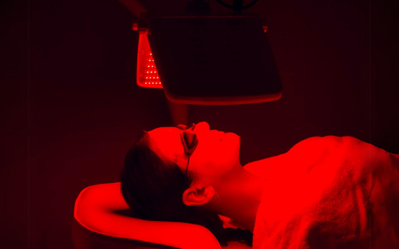 Roodlichttherapie voor het gezicht